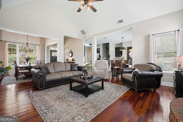 2012 Haydenbrook Drive NW, Acworth, GA 30101
