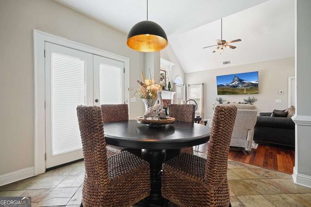2012 Haydenbrook Drive NW, Acworth, GA 30101