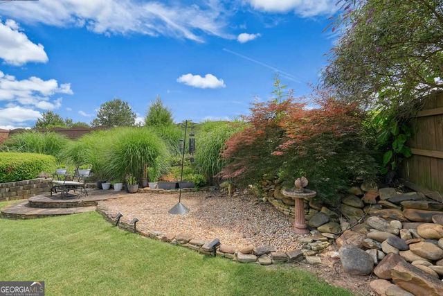2012 Haydenbrook Drive NW, Acworth, GA 30101