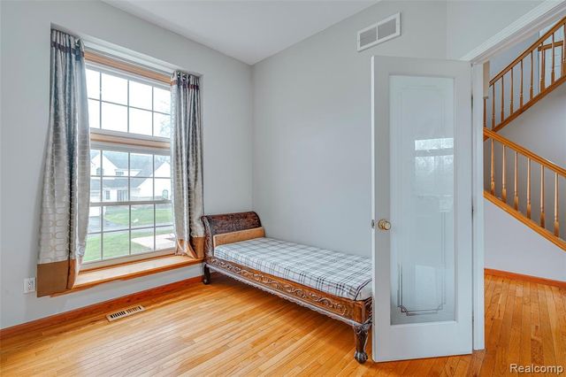 43470 Algonquin Drive, Novi, MI 48375