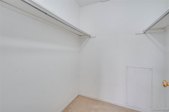 43470 Algonquin Drive, Novi, MI 48375