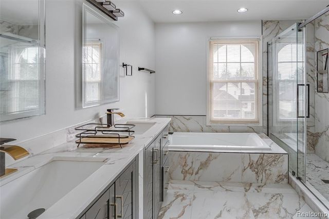 43470 Algonquin Drive, Novi, MI 48375