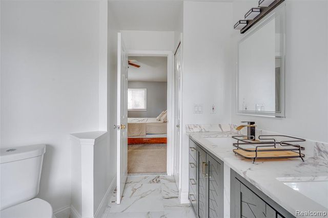 43470 Algonquin Drive, Novi, MI 48375