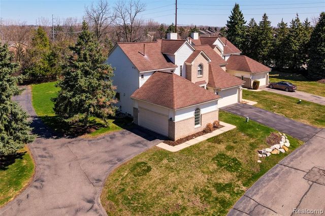 43470 Algonquin Drive, Novi, MI 48375