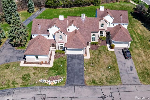 43470 Algonquin Drive, Novi, MI 48375