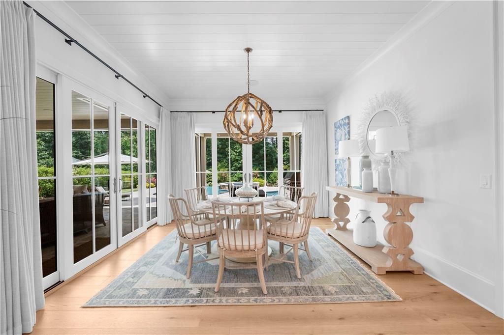 Image 19 of property listing at 570 Lost River Bend, Milton, GA 30004