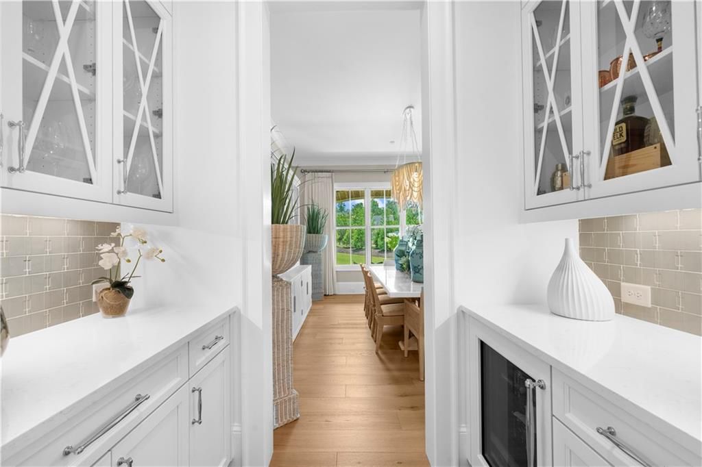 Image 22 of property listing at 570 Lost River Bend, Milton, GA 30004