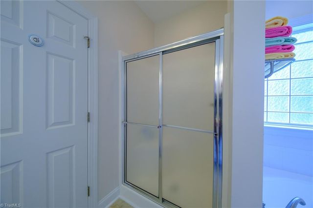 1312 Whitworth Court, Kernersville, NC 27284