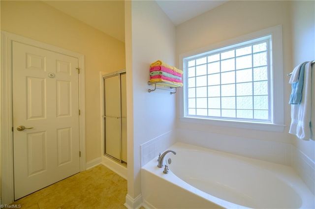 1312 Whitworth Court, Kernersville, NC 27284
