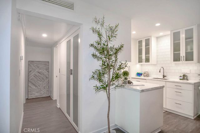 424 N Bellflower Boulevard 217, Long Beach, CA 90814