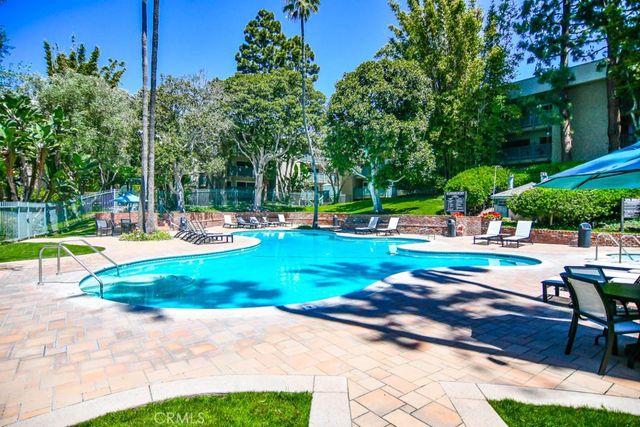 424 N Bellflower Boulevard 217, Long Beach, CA 90814