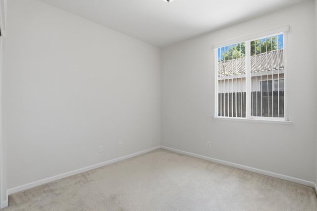 3364 Monroe Dr, Yuba City, CA 95993