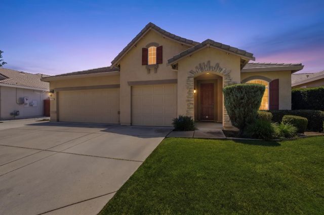 3364 Monroe Dr, Yuba City, CA 95993