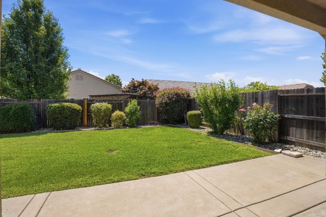 3364 Monroe Dr, Yuba City, CA 95993