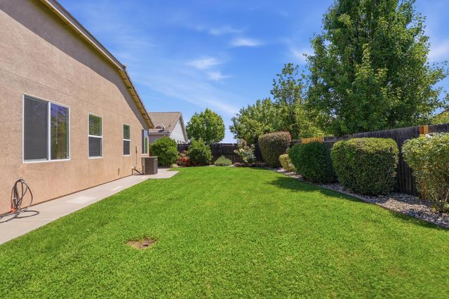 3364 Monroe Dr, Yuba City, CA 95993