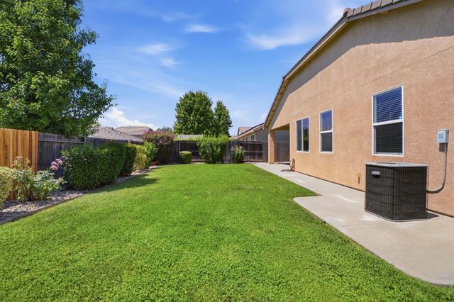 3364 Monroe Dr, Yuba City, CA 95993