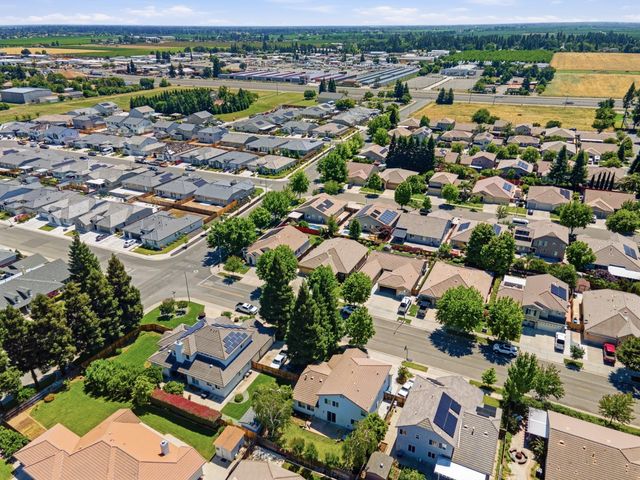3364 Monroe Dr, Yuba City, CA 95993