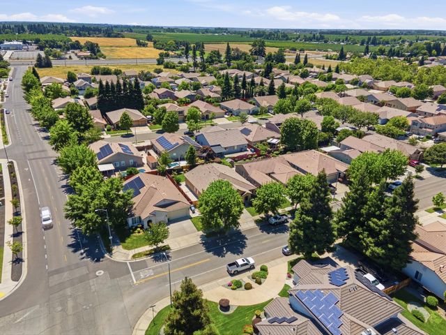 3364 Monroe Dr, Yuba City, CA 95993