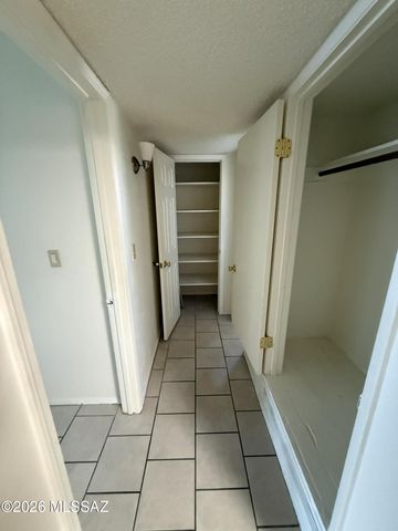 5425 E 30th St Apt 3, Tucson, AZ 85711