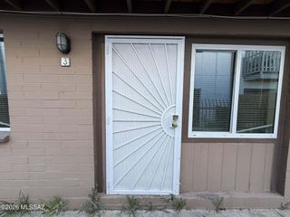 5425 E 30th St Apt 3, Tucson, AZ 85711