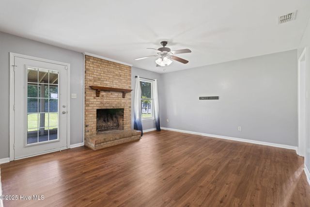 115 Valencia Drive, Jacksonville, NC 28546