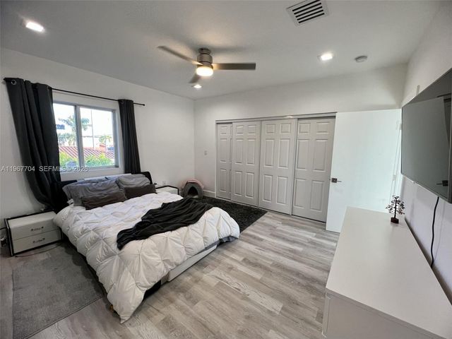 1453 NW 70th St, Miami, FL 33147