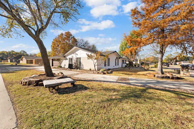 101 Gregory Drive, Heath, TX 75032
