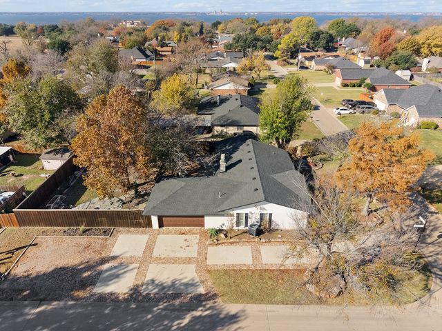 101 Gregory Drive, Heath, TX 75032