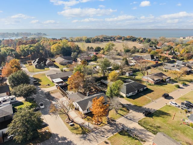 101 Gregory Drive, Heath, TX 75032