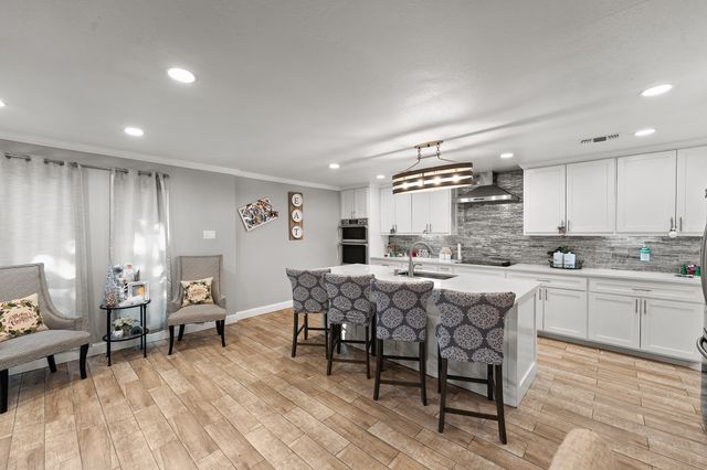 101 Gregory Drive, Heath, TX 75032