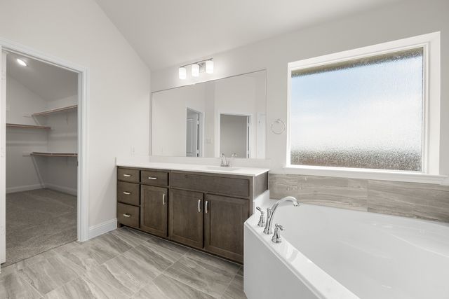 257 Pine Leaf Trail, Waxahachie, TX 75165