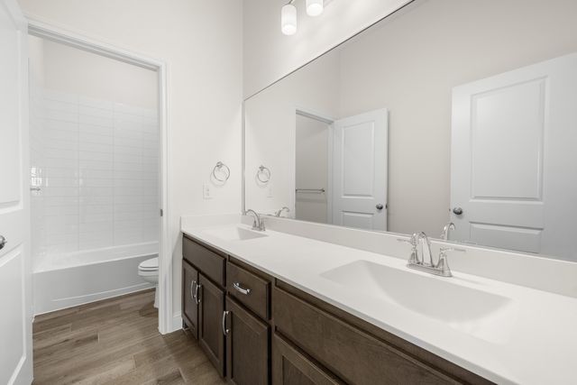 257 Pine Leaf Trail, Waxahachie, TX 75165