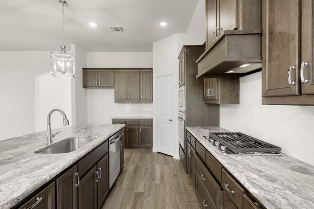 257 Pine Leaf Trail, Waxahachie, TX 75165