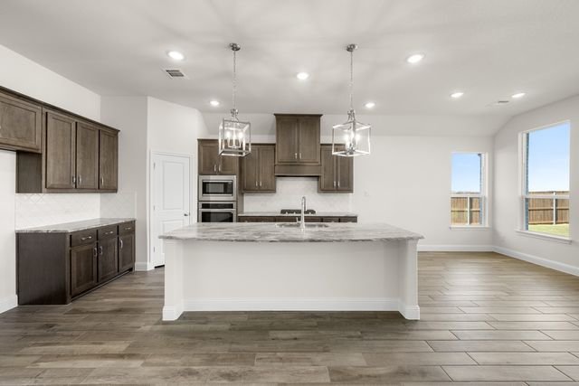 257 Pine Leaf Trail, Waxahachie, TX 75165