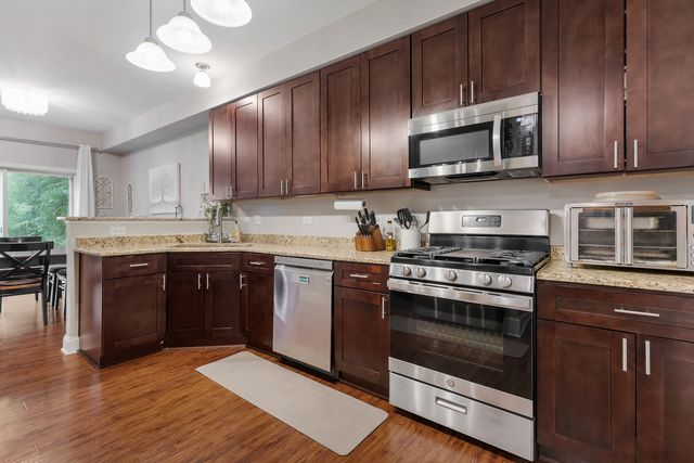 10009 Cummings Street, Huntley, IL 60142