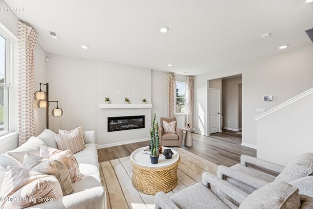 614 Zelcova Dr, Eminence, KY 40019