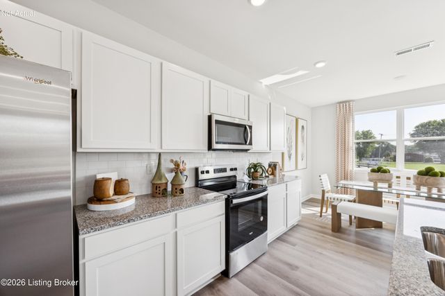 614 Zelcova Dr, Eminence, KY 40019