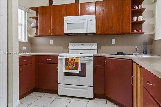 775 SW 6th Ct, Florida City, FL 33034