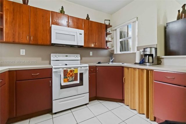 775 SW 6th Ct, Florida City, FL 33034