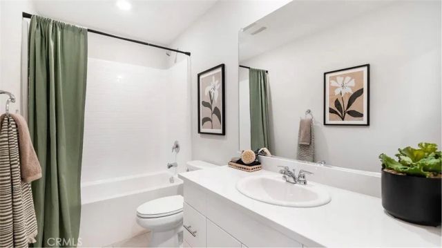 1255 Galaxy Way, Rialto, CA 92376