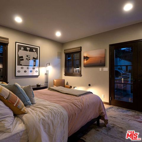 2317 Pearl Street, Santa Monica, CA 90405