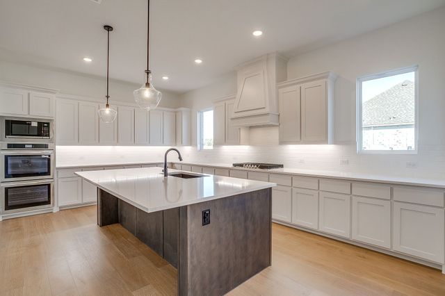 2240 Tutt Trail, Waxahachie, TX 75167