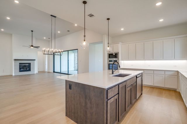 2240 Tutt Trail, Waxahachie, TX 75167