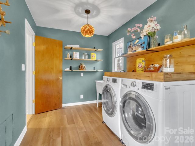 109 Paradise Circle, Clyde, NC 28721