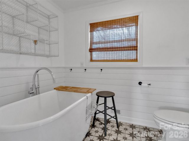 109 Paradise Circle, Clyde, NC 28721