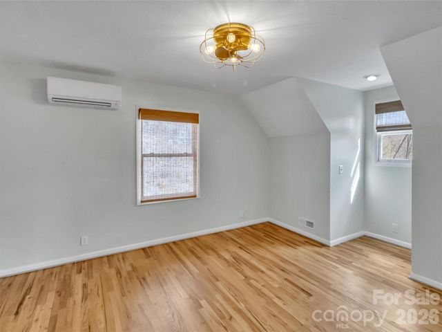 109 Paradise Circle, Clyde, NC 28721