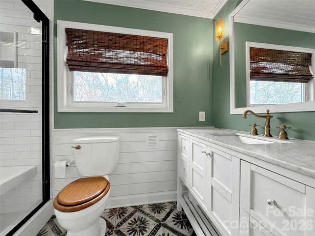 109 Paradise Circle, Clyde, NC 28721