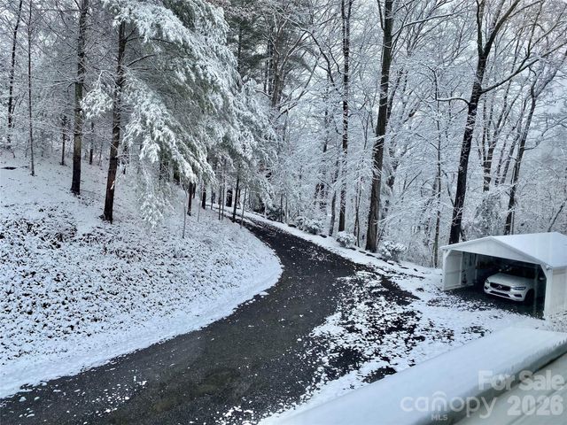 109 Paradise Circle, Clyde, NC 28721