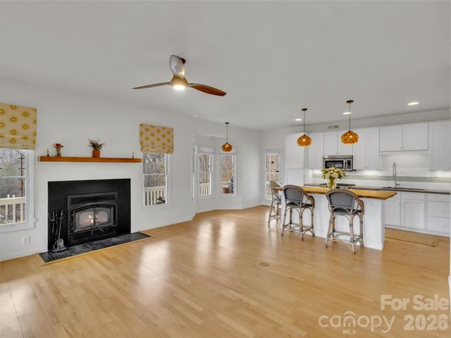 109 Paradise Circle, Clyde, NC 28721