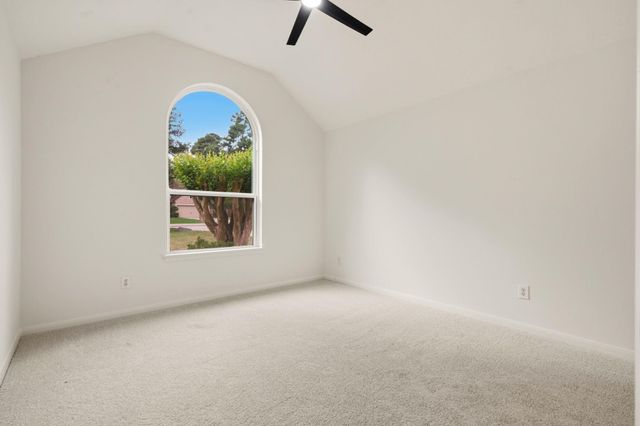 1002 Westwood North Drive, Magnolia, TX 77354